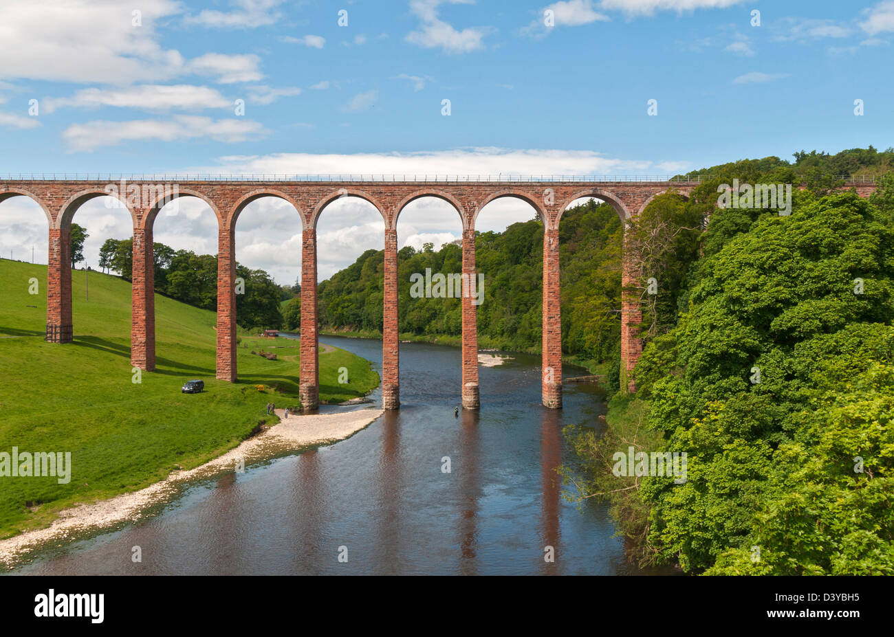 Schottland, Scottish Borders, Leaderfoot Eisenbahnviadukt über Fluss Tweed, eröffnete 1863 Stockfoto