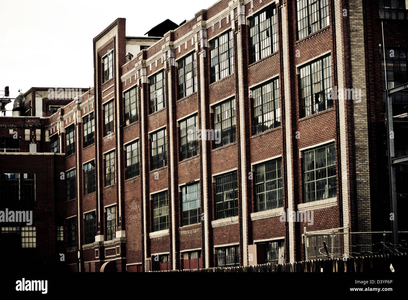 Urban-Fabrik in Colorado viele Jahre und eine Plage im Bereich geschlossen. Stockfoto