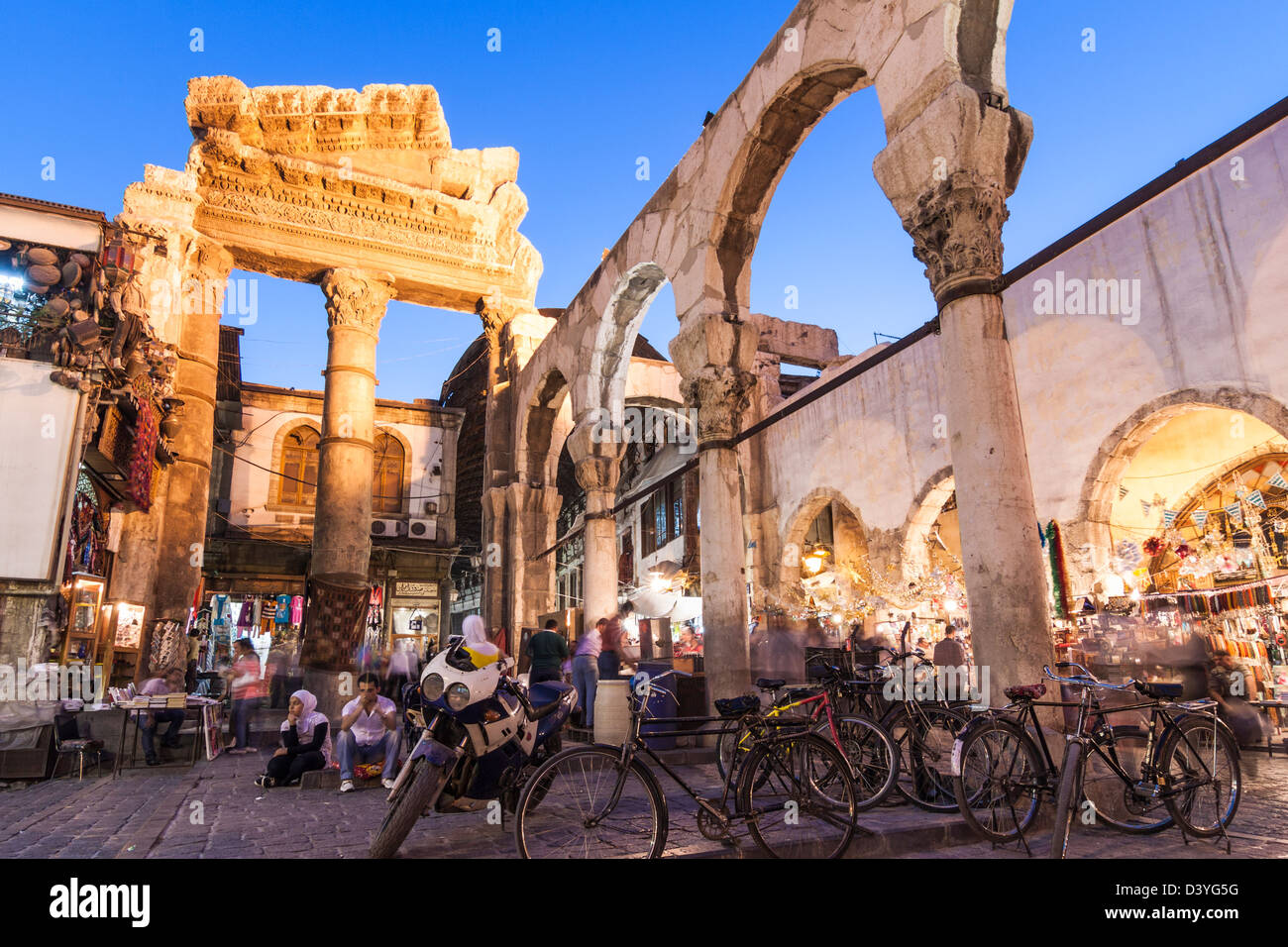 Reste der römischen Jupitertempel am Eingang des Souq Al-Hamidiyah. Damaskus, Syrien Stockfoto