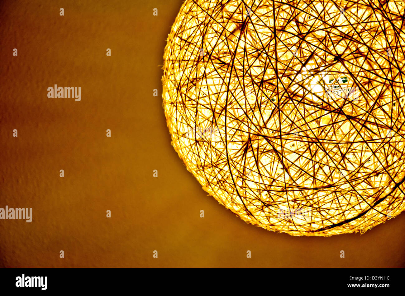 Zeichenfolge-Kugel-Lampe-Abstraktion Stockfoto