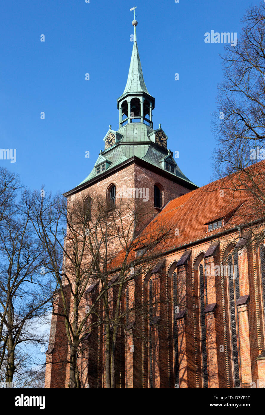 Michaeliskirche Lüneburg - Turm der gotischen Kirche St. Michaelis in Lüneburg Stockfoto