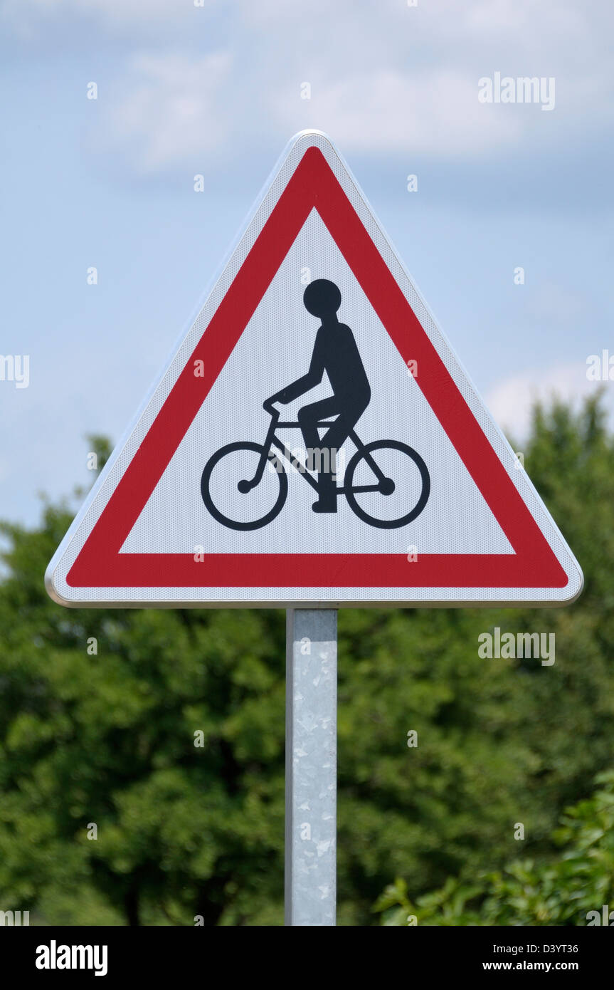 Cycle Route vor Zeichen, Bouzigues, Frankreich Stockfoto