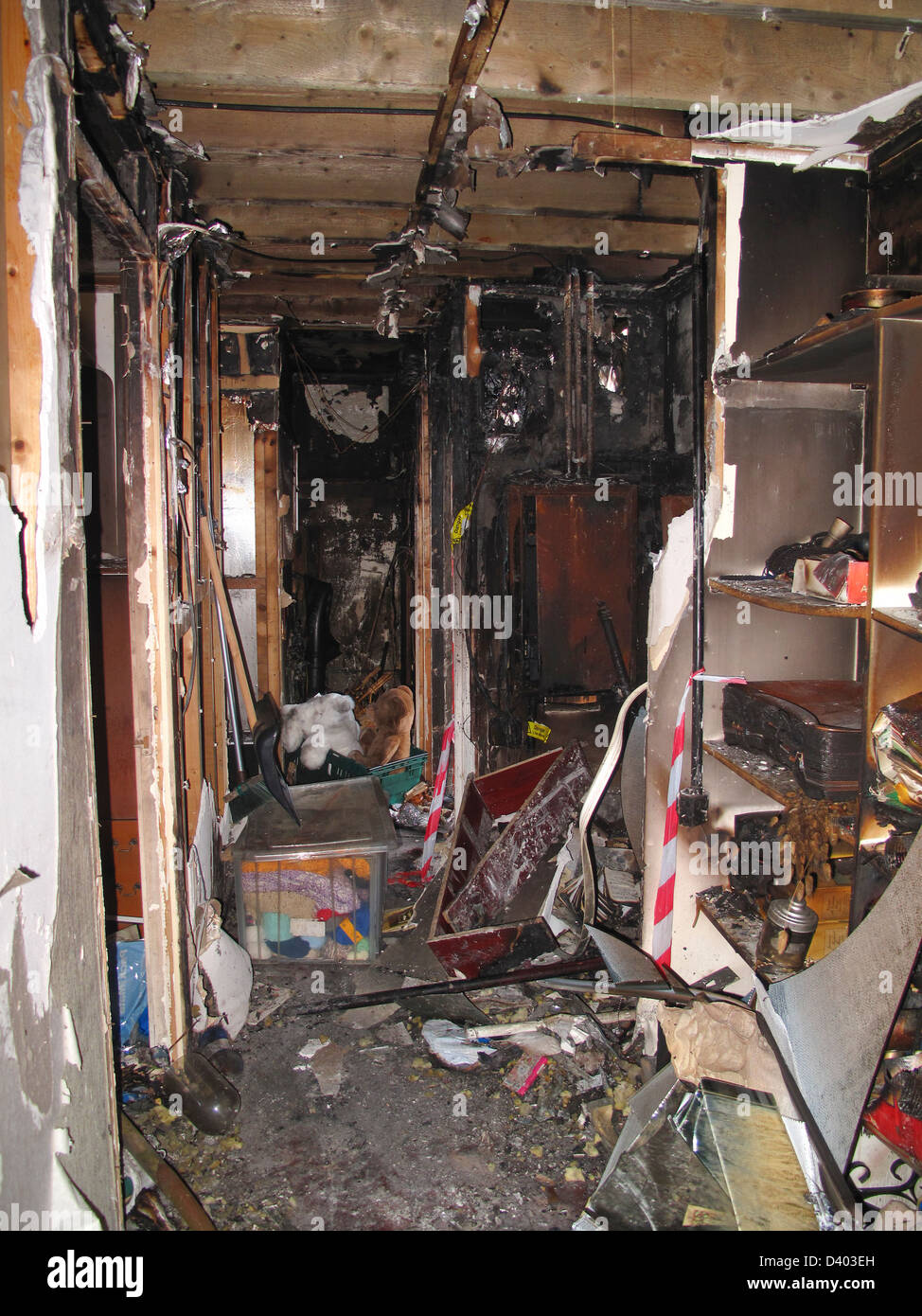 Inneren des Hauses um Brand beschädigt Stockfoto