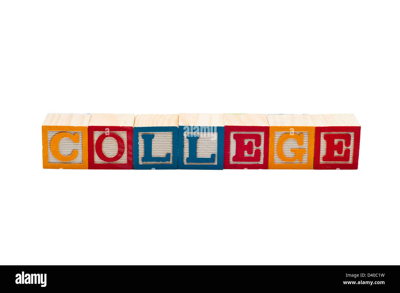 Hölzerne Blöcke dieser Zauber das Wort College. Isoliert auf weißem Hintergrund. Stockfoto