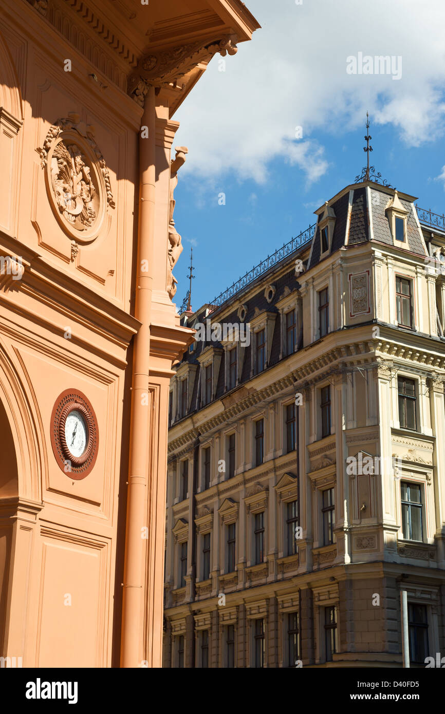 Architektur der Straßen der Stadt Riga ist streng Stockfoto