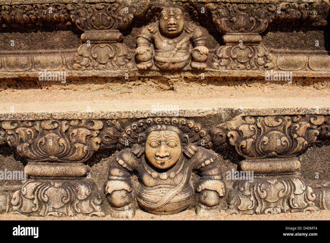 Geschnitzte Schritte im Mahasena des Palace, Anuradhapura, Sri Lanka Stockfoto