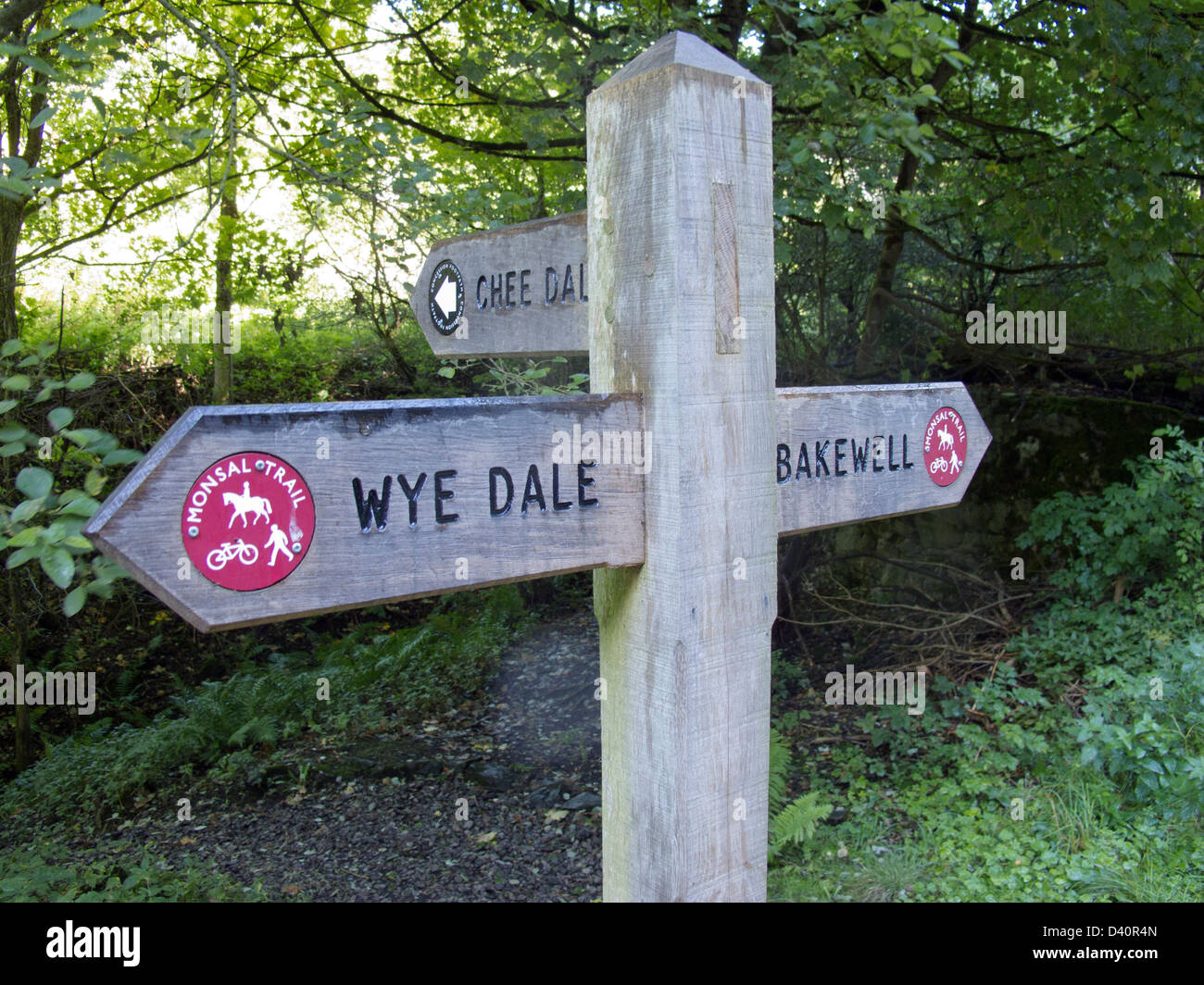 Holzschild Post auf monsal trail Derbyshire uk Stockfoto