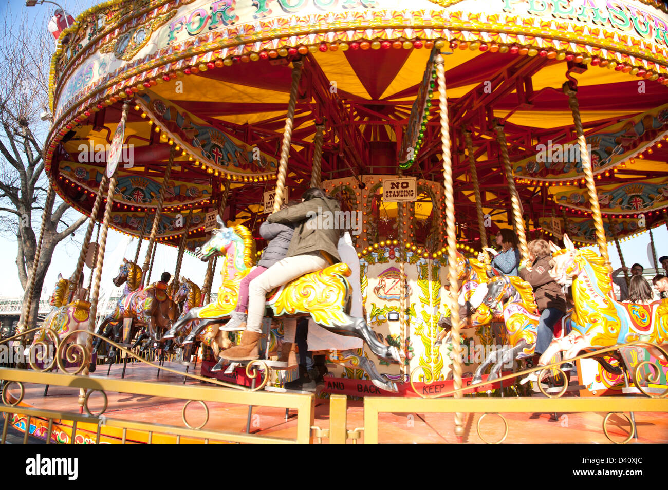 Karussell am Embankment, London, England, Vereinigtes Königreich Stockfoto