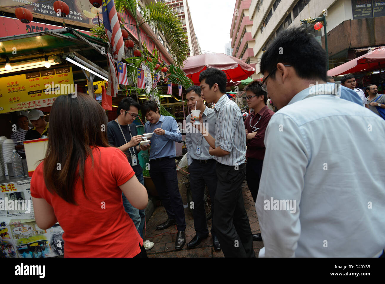 Asien Malaysia Kuala Lumpur Chinatown Menschen Stockfoto