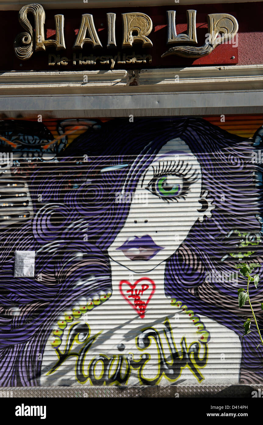 Haare Lippe Graffiti, Kreuzberg, Berlin, Deutschland Stockfoto