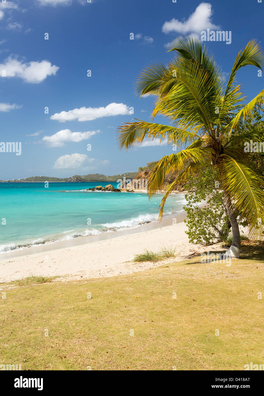 Vertikale Strandszene auf Insel St. Thomas in uns USVI Jungferninseln Stockfoto