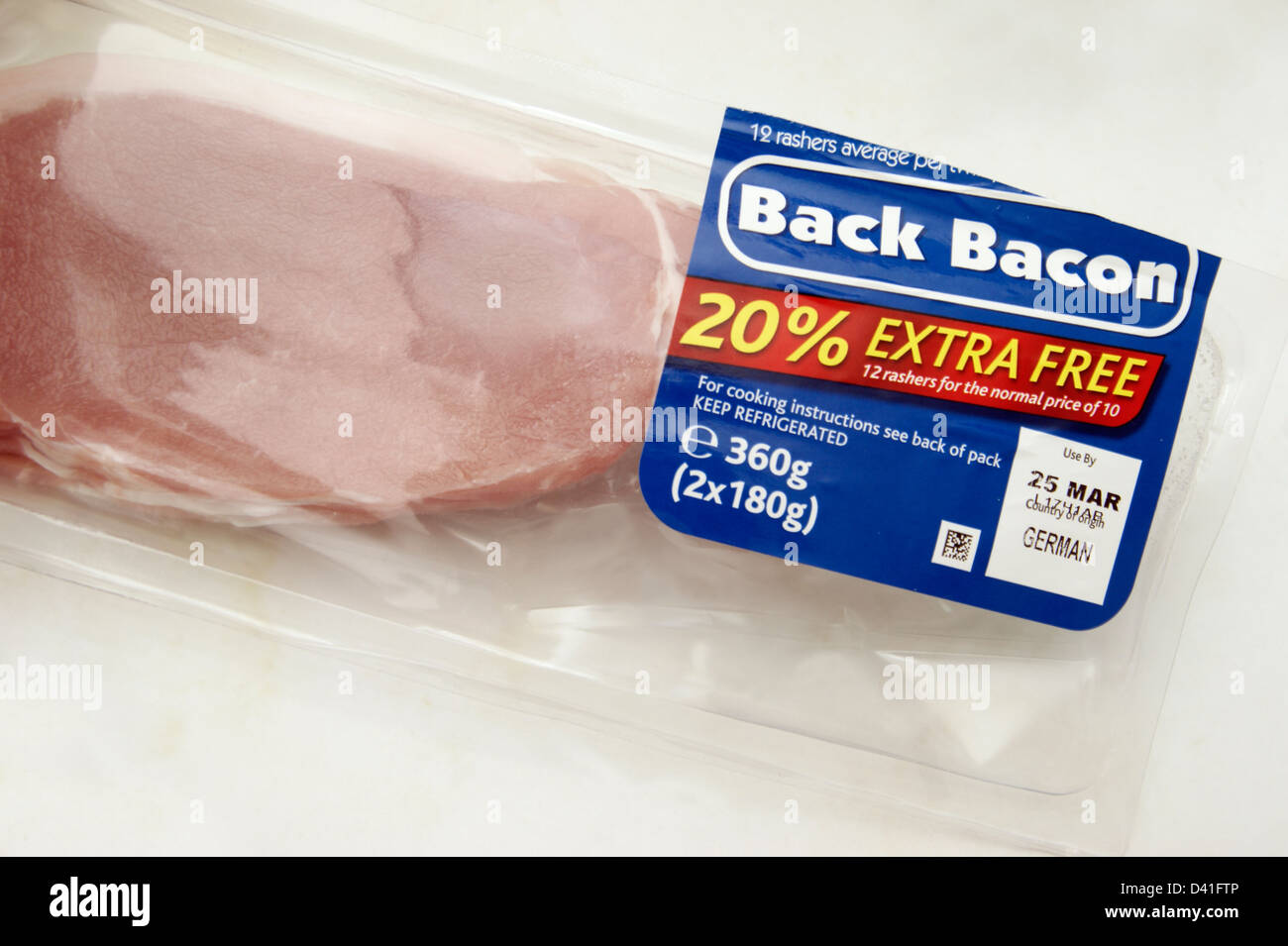 Packung mit 20 % zusätzliche kostenlose 12 Speckscheiben zum Preis von 10 Herkunftsland Deutschland wieder Speck Stockfoto