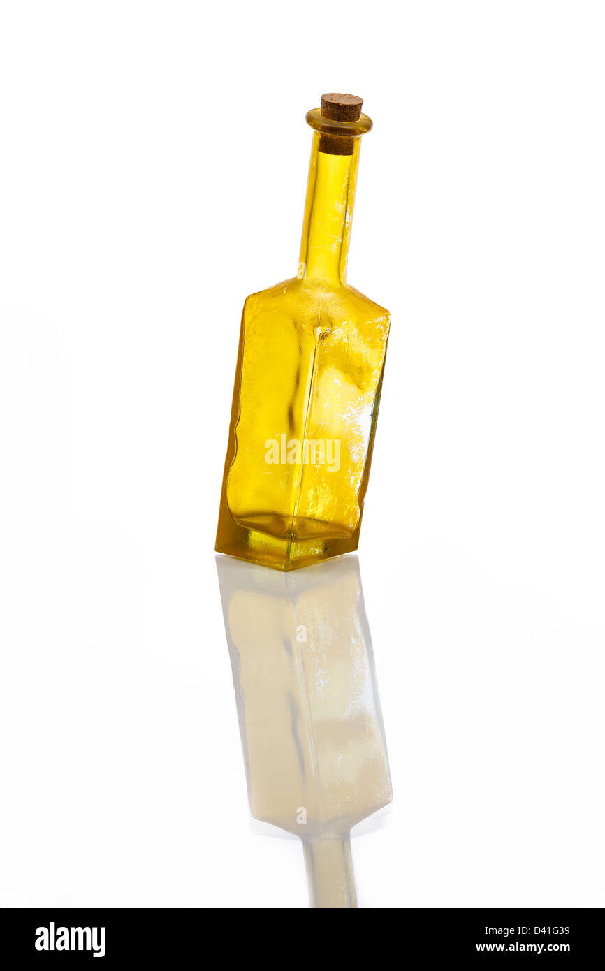 Alte dekorative gelbe Glas-Flasche Stockfoto