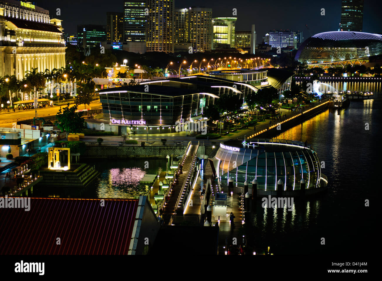 Fullerton Hotel, Marina Bay, Marina Bay Sands Hotel & Casino, Lichtshow, gehobenen Einkaufszentrum, Business District, Singapur Stockfoto