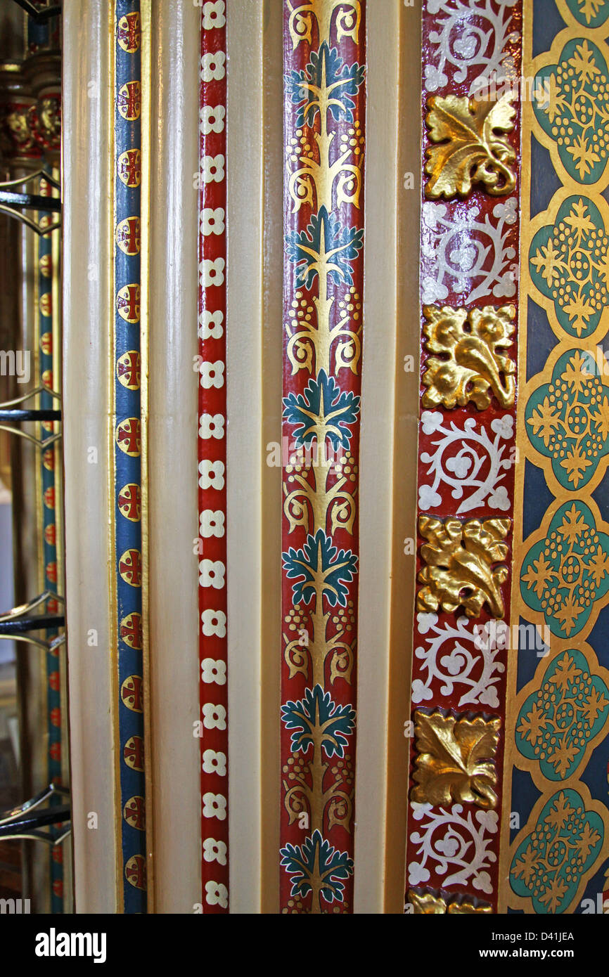 Dekorative verzierten Farbe und Lack in der Pfarrei Kirche St Giles Cheadle Mitarbeiter Staffordshire Stockfoto