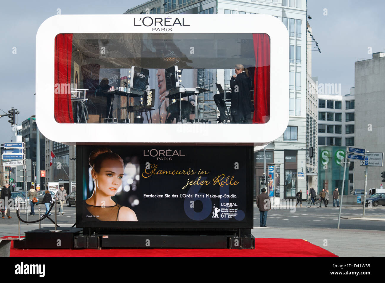 Berlin, Deutschland, eine Kampagne für eine strukturierte Loreal Paris Studio Stockfoto