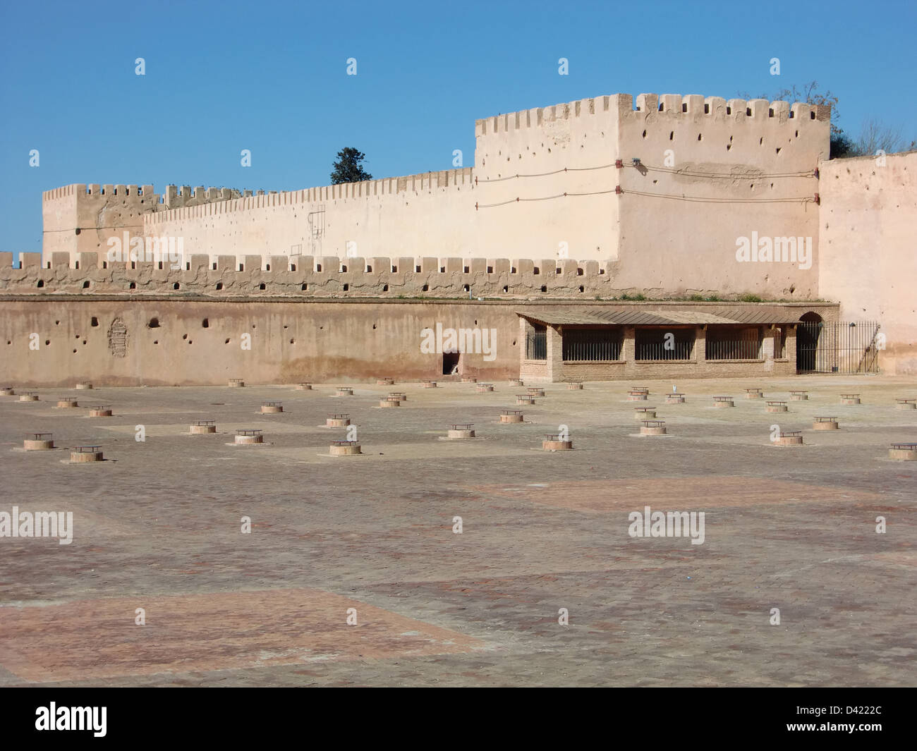 Stadtmauer von Meknes (Königreich Marokko) Stockfoto