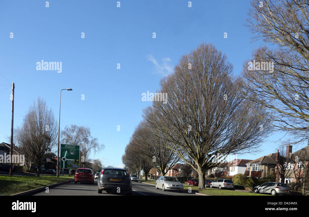 Verkehr auf Oxford A40 Wolvercote Kreisverkehr Sunderland Avenue England Stockfoto
