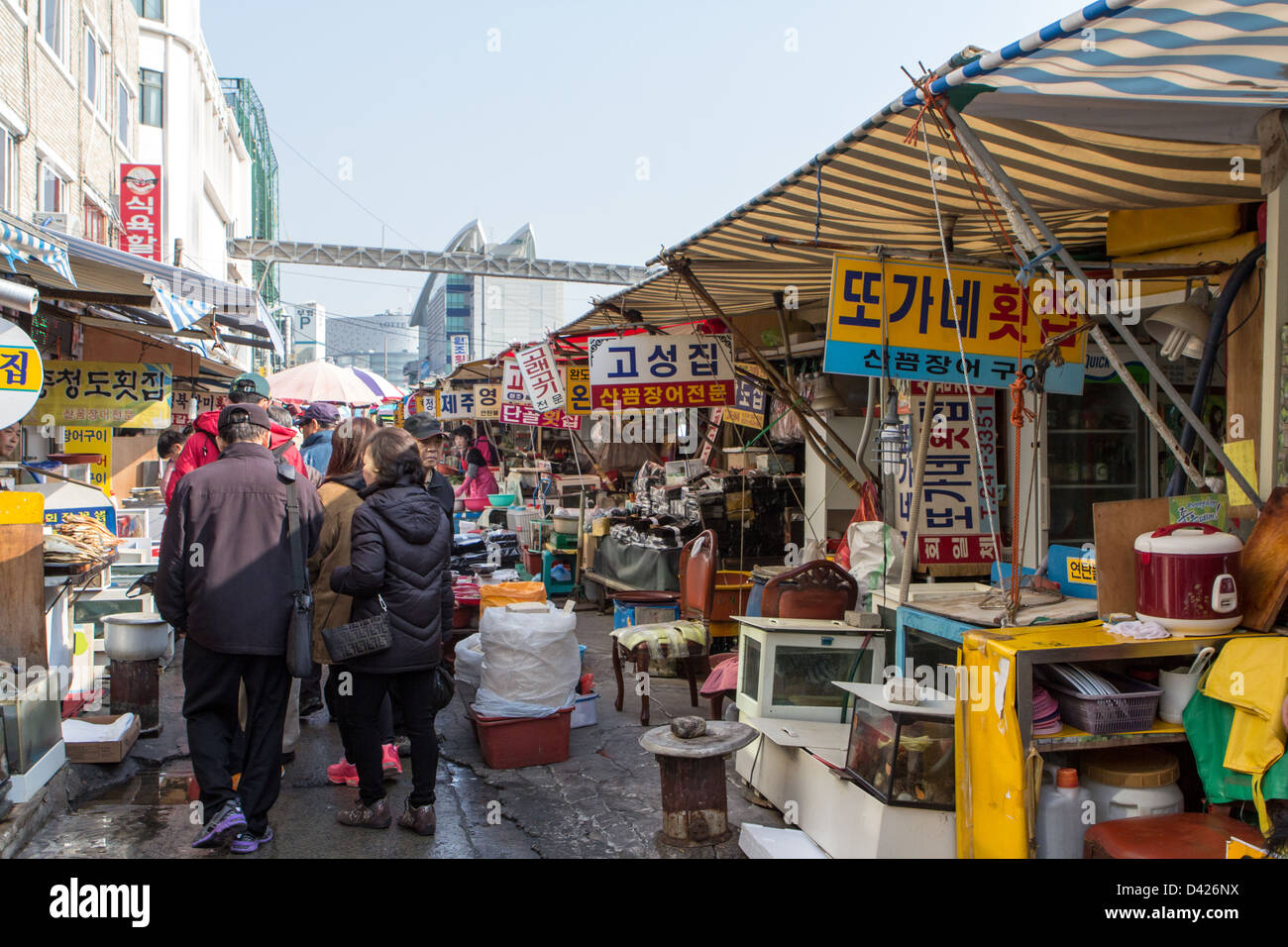 Gasse in der Jagalchi-Fischmarkt Stockfoto