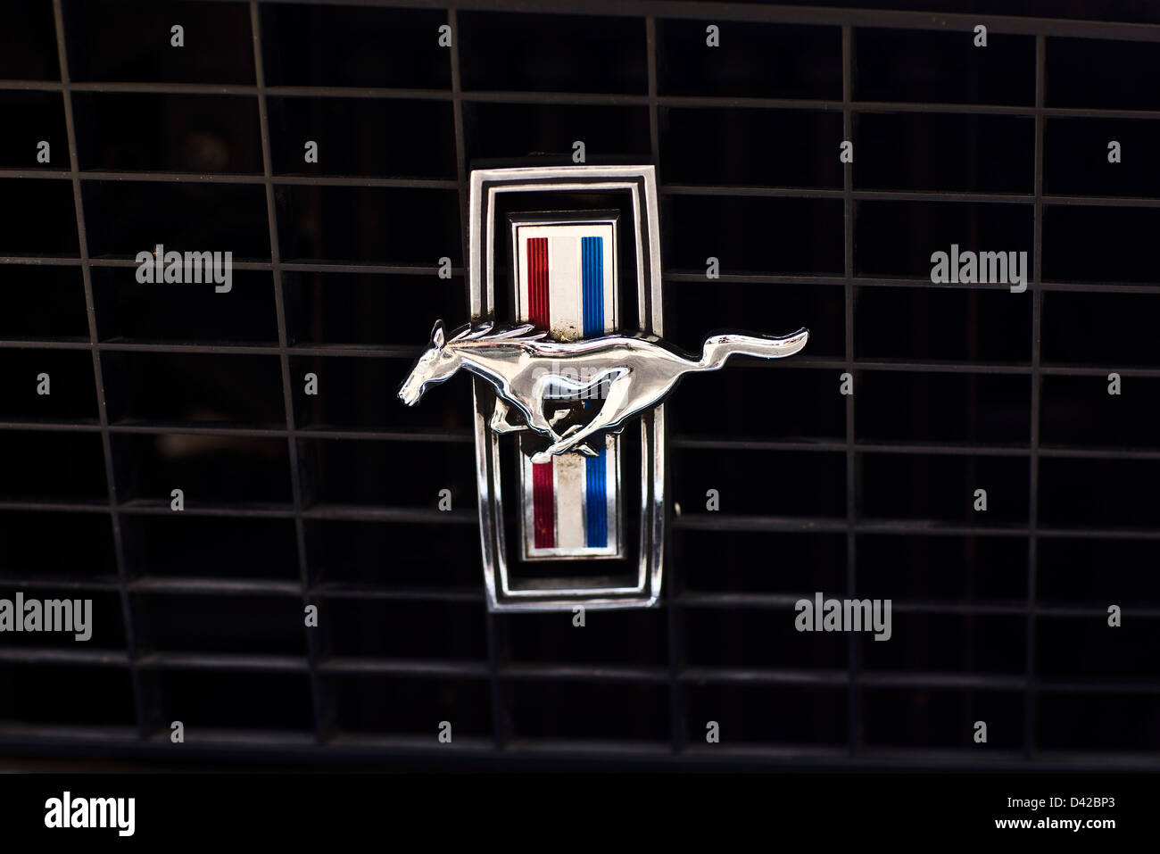 Pferd Logo auf Sportwagen Ford Mustang Boss 429 ausgeführt Stockfoto