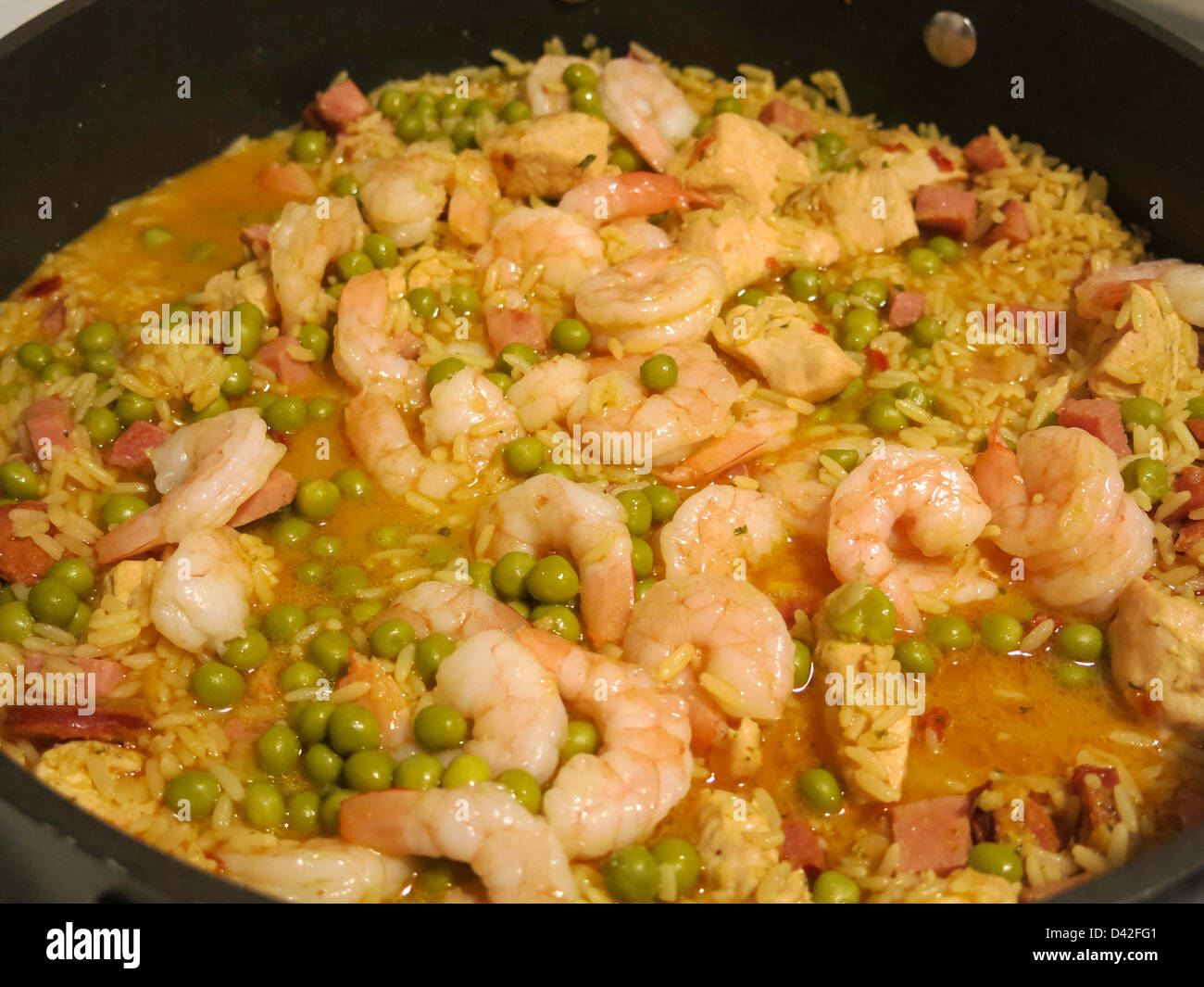 Spanische Paella, Reisgericht, valencianische Hauptgericht Stockfoto