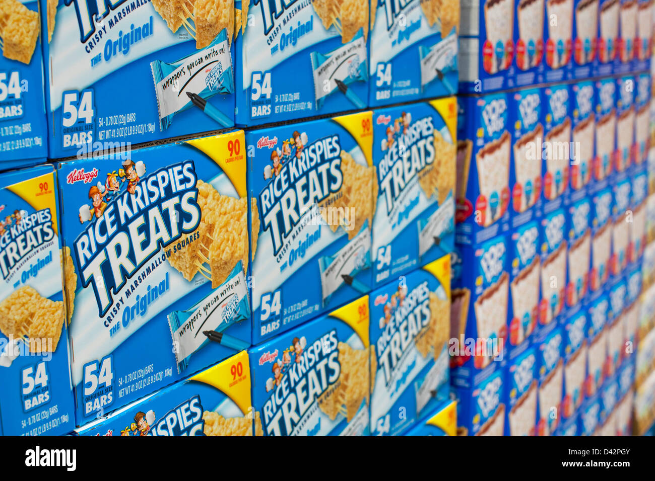 Rice Krispies und PopTarts auf dem Display an einem Costco Wholesale