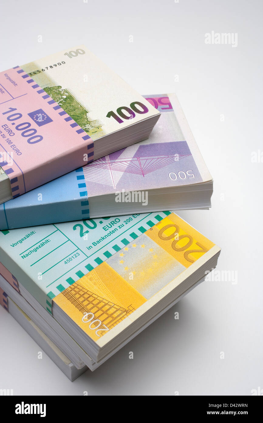 Freiburg, Deutschland, Geld Stapel mit Euro-Banknoten Stockfoto