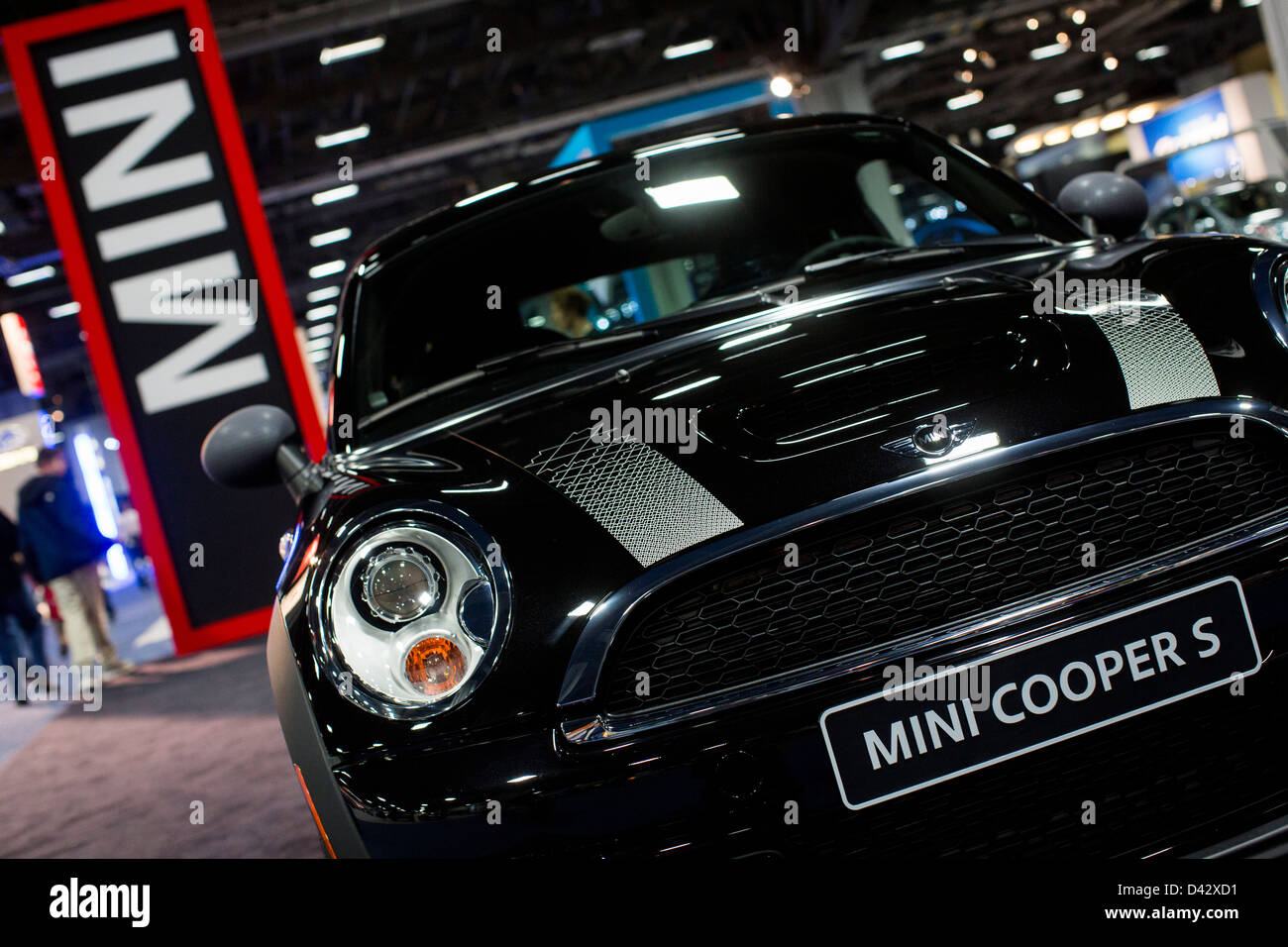 Mini Cooper S auf dem Display an der 2013 Automesse in Washington, DC. Stockfoto