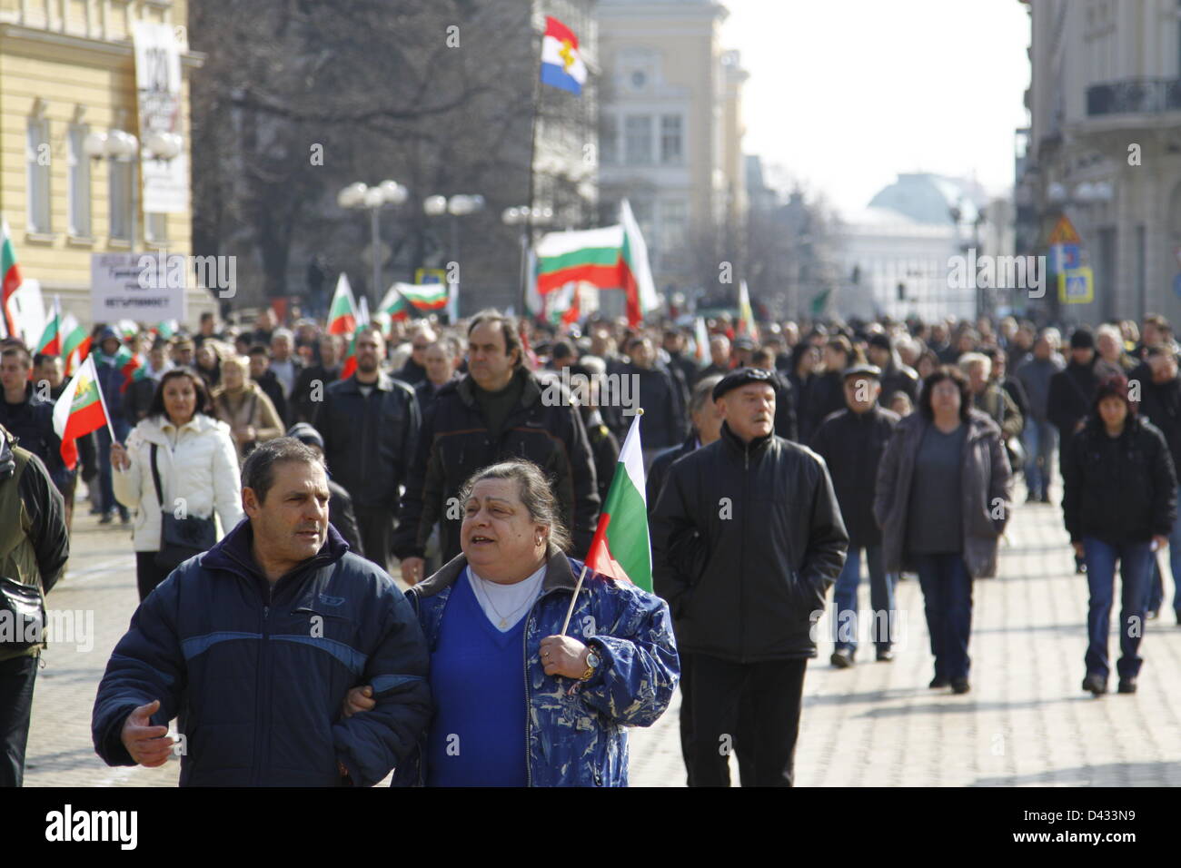 Sofia, Bulgarien; 03.03.2012. Tausende von Demonstranten marschierten zum Palast des Präsidenten des Parlaments. Stockfoto