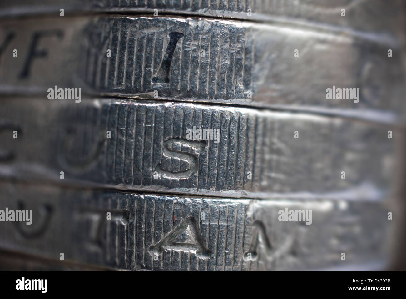ISA individuelle Sparkonto geschrieben auf Pfund-Münzen Stockfoto