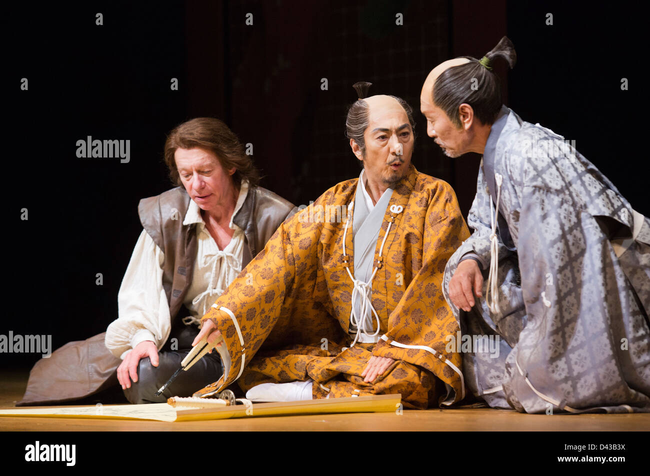 ANJIN, The Shogun und die englischen Samurai öffnet am Sadler es Wells Theatre in London. Mit Masachika Bakumatsu und Stephen Boxer. Stockfoto