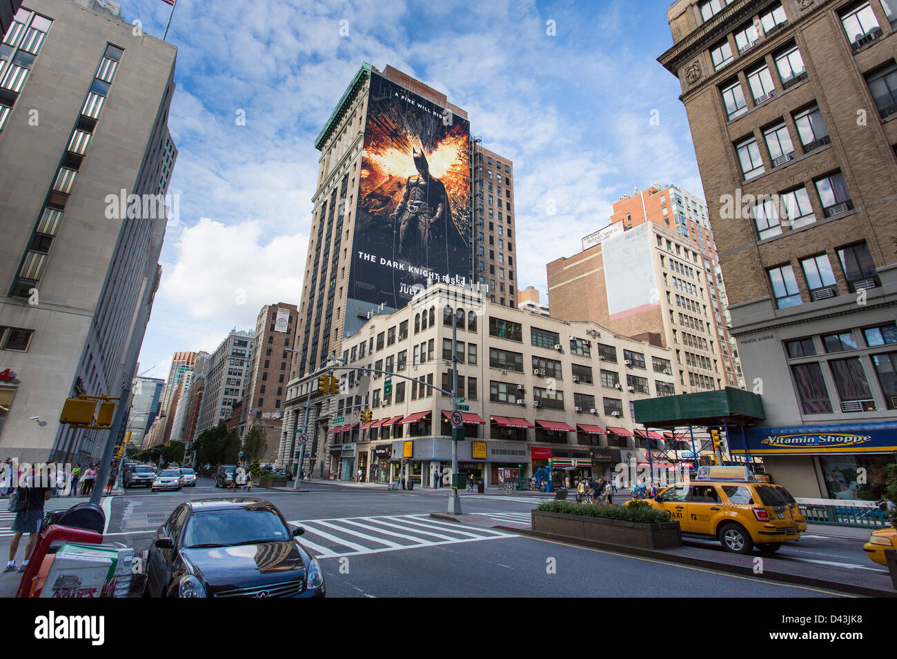 Billboard von der "Batman The Dark Knight Rises" auf der Straße von New York City Stockfoto