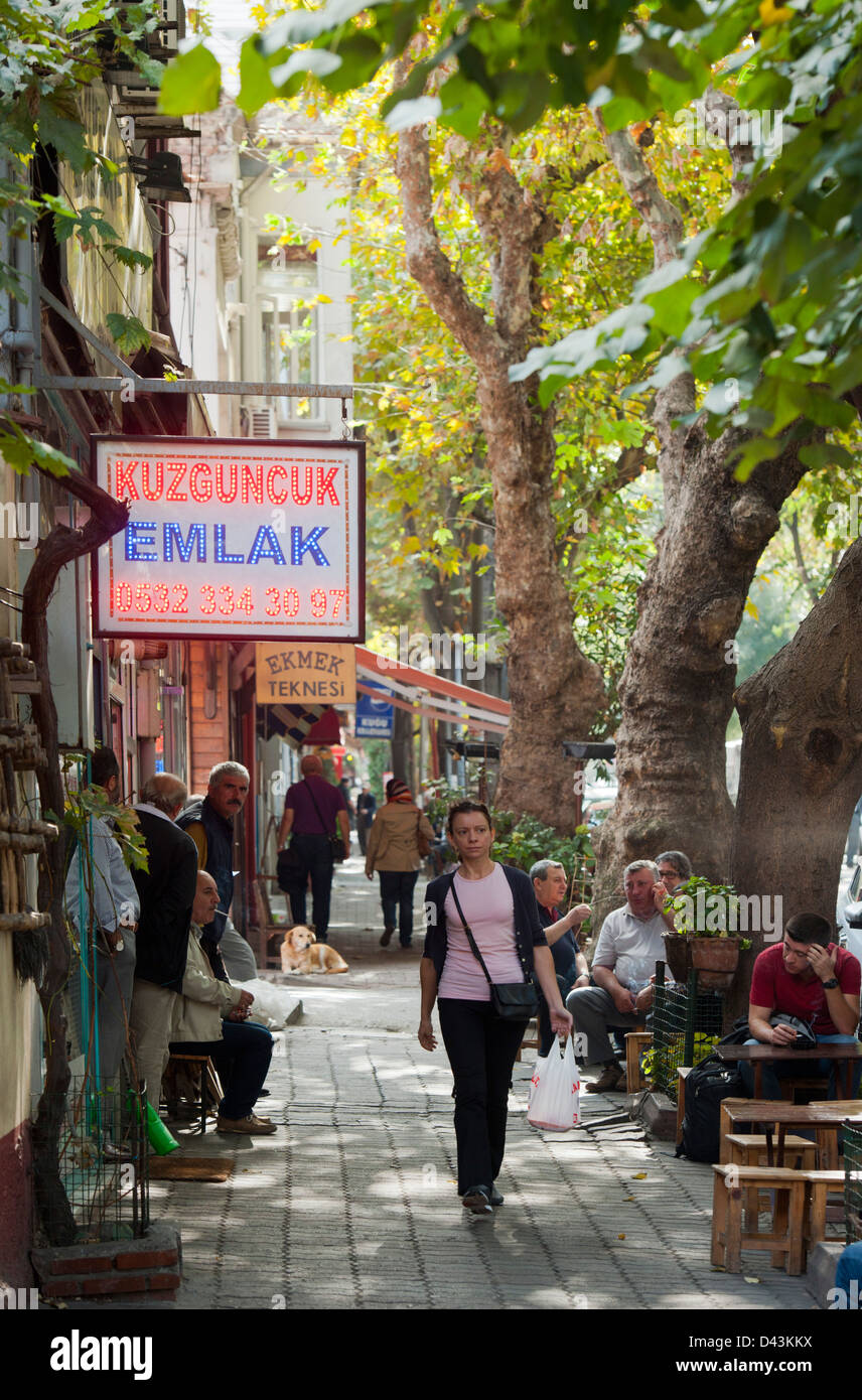 Ägypten, Istanbul, Kuzguncuk, Icadiye Caddesi, Eine schnelle Dörfliche anfängt. Stockfoto