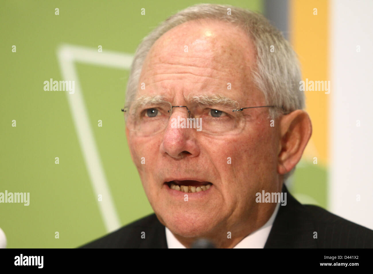 Zypern, Nikosia-SEPTEMBER 15:German Finanzminister Wolfgang Schaeuble spricht zu Medien während einer ECOFIN-Rat am 15. September Stockfoto