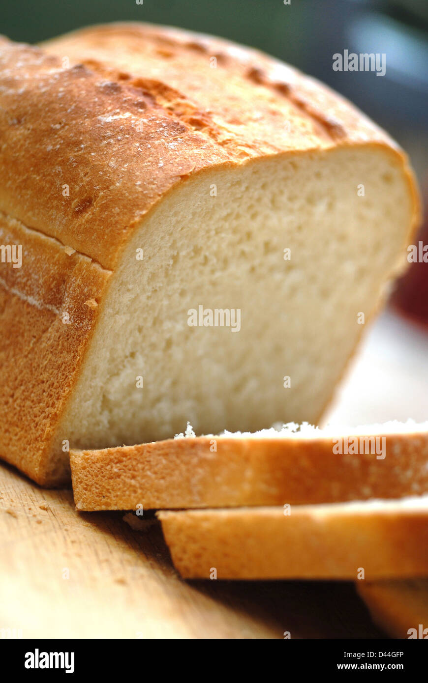 Frisch geschnittenes Weißbrot Stockfoto