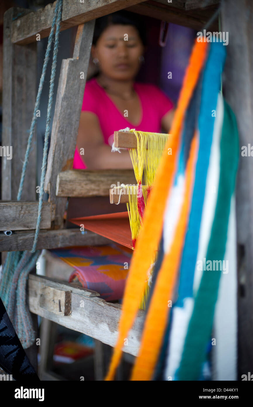 Nepalesische Frau Garn, Schal Stockfoto