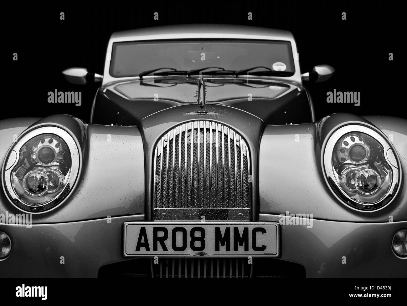 Silber metallic Morgan AeroMax Autoscheinwerfer und Motorhaube Stockfoto