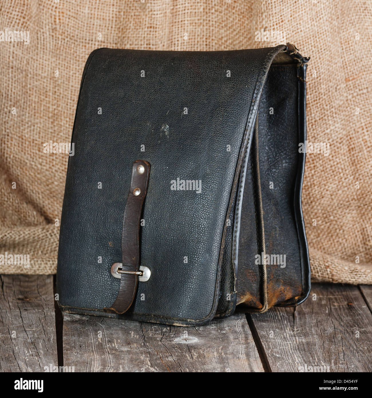 Alte Ledertasche für Werkzeuge Stockfoto