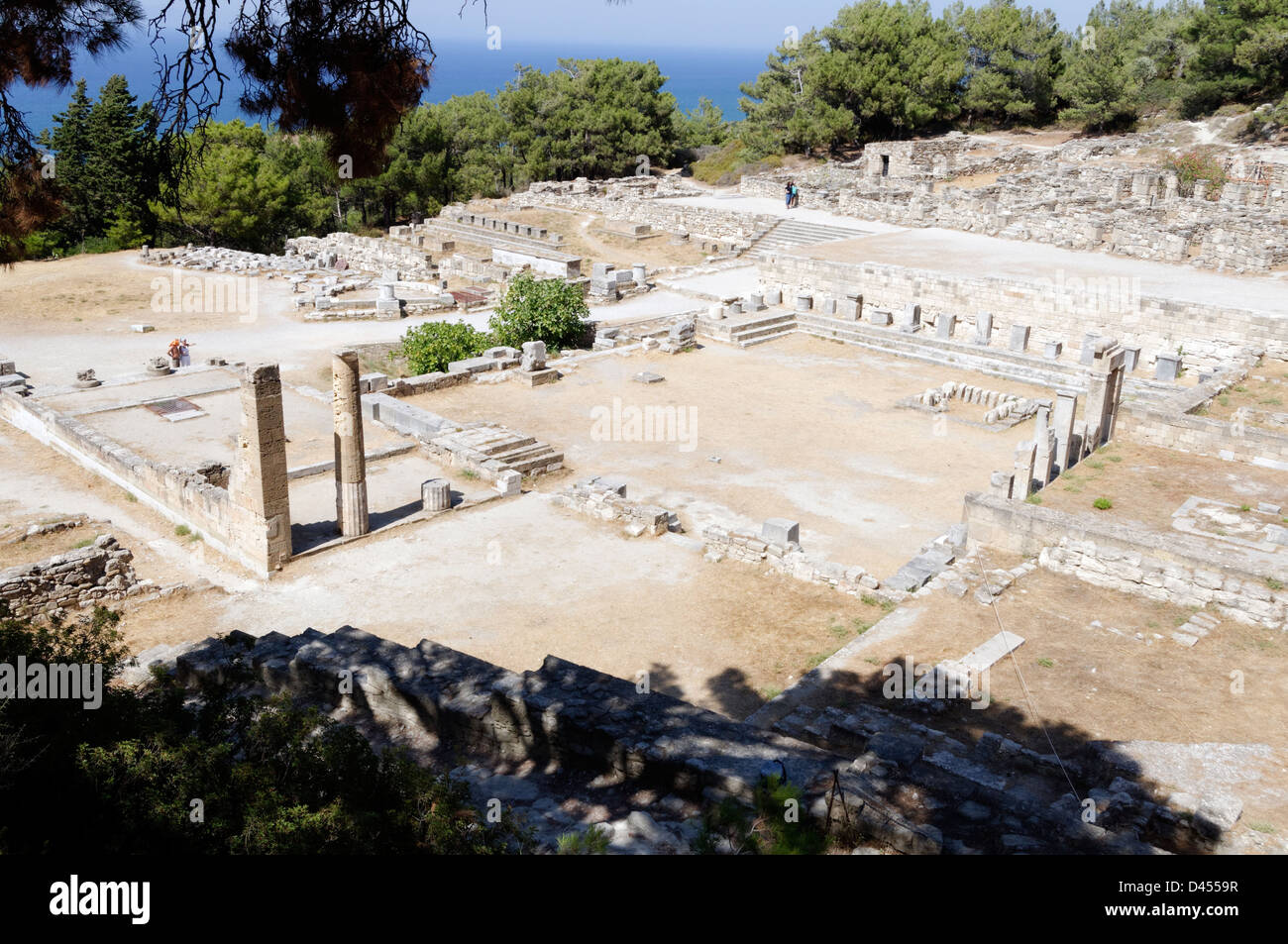 Rhodos. Griechenland. 3. Jahrhundert v. Chr. dorischen Tempel Ruinen, ein Heiligtum mit Altären, ein Badehaus und Brunnenplatz. Antike Kamiros Stockfoto