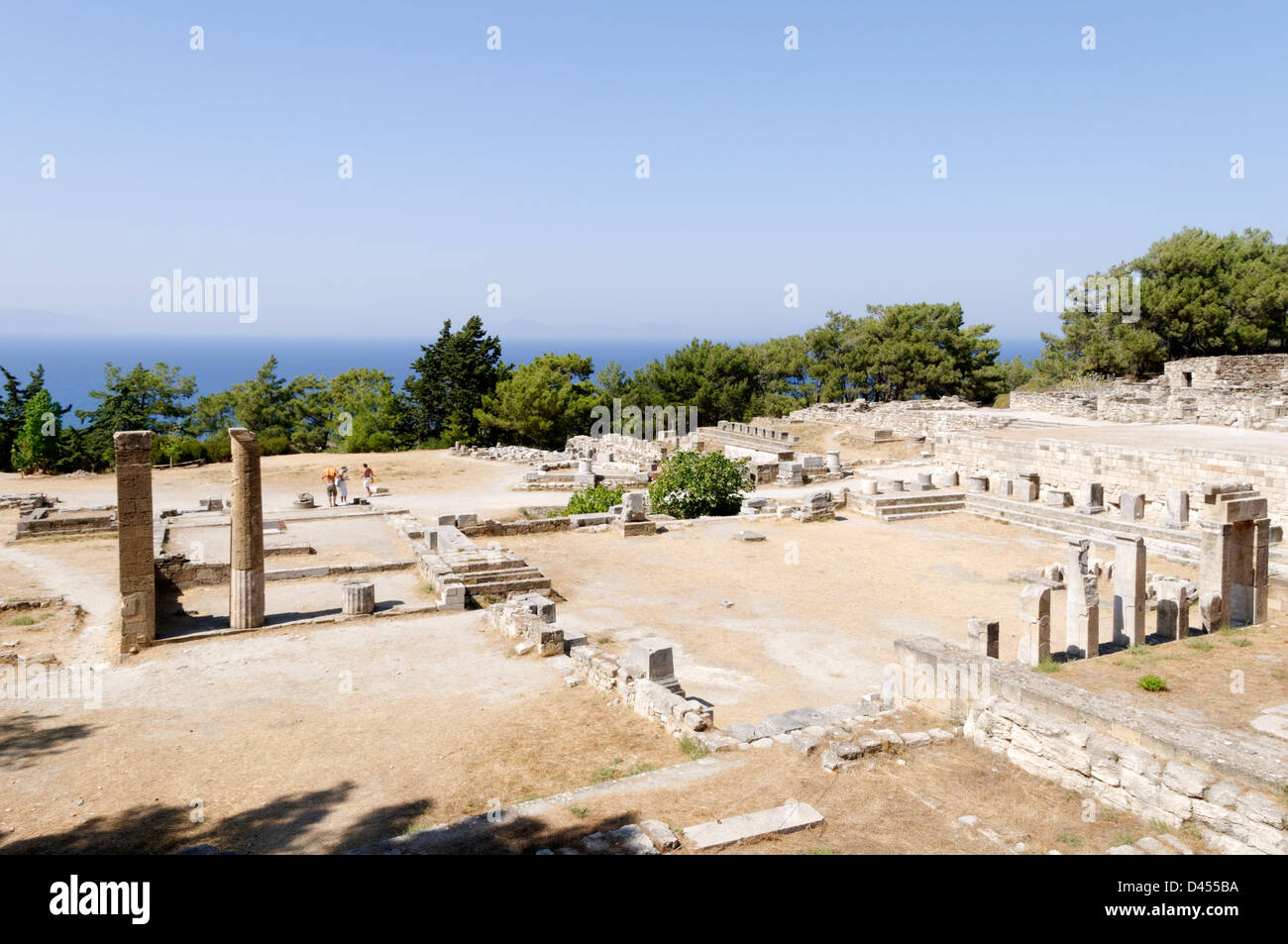 Rhodos. Griechenland. 3. Jahrhundert v. Chr. dorischen Tempel Ruinen, ein Heiligtum mit Altären, ein Badehaus und Brunnenplatz. Antike Kamiros Stockfoto