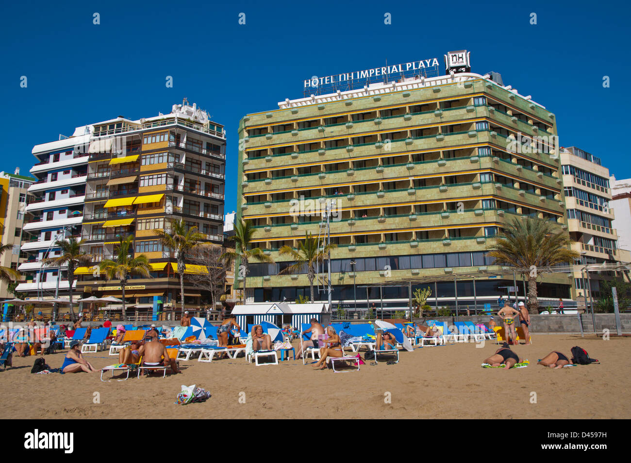 Playa de Las Canteras Strand vor Hotel Imperial Playa in Santa Catalina Viertel Las Palmas de Gran Canaria Spanien Stockfoto