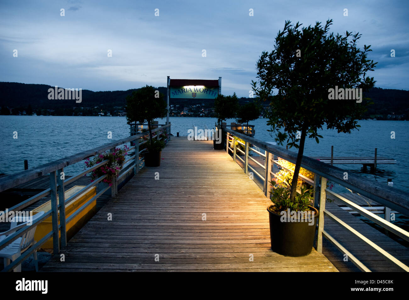 Wörthersee in Maria Wörth in der Nacht Stockfoto