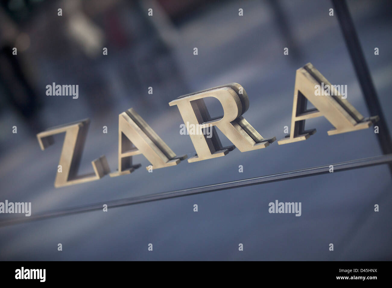 Melden Sie sich für Bekleidungsgeschäft Zara. Stockfoto