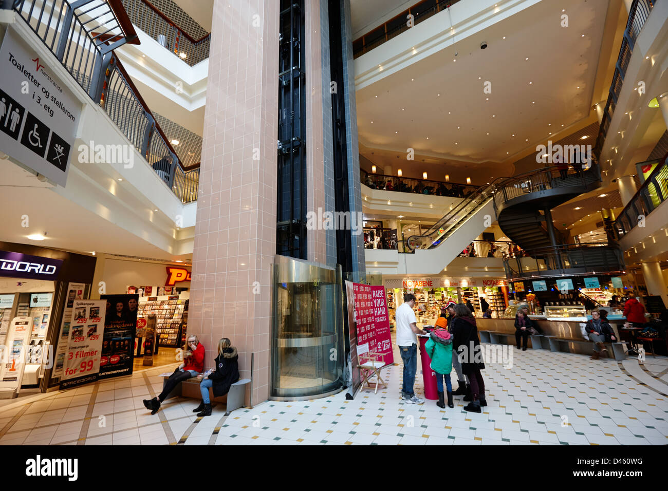 Nerstrada-Einkaufszentrum-Tromso-Troms-Norwegen-Europa Stockfoto