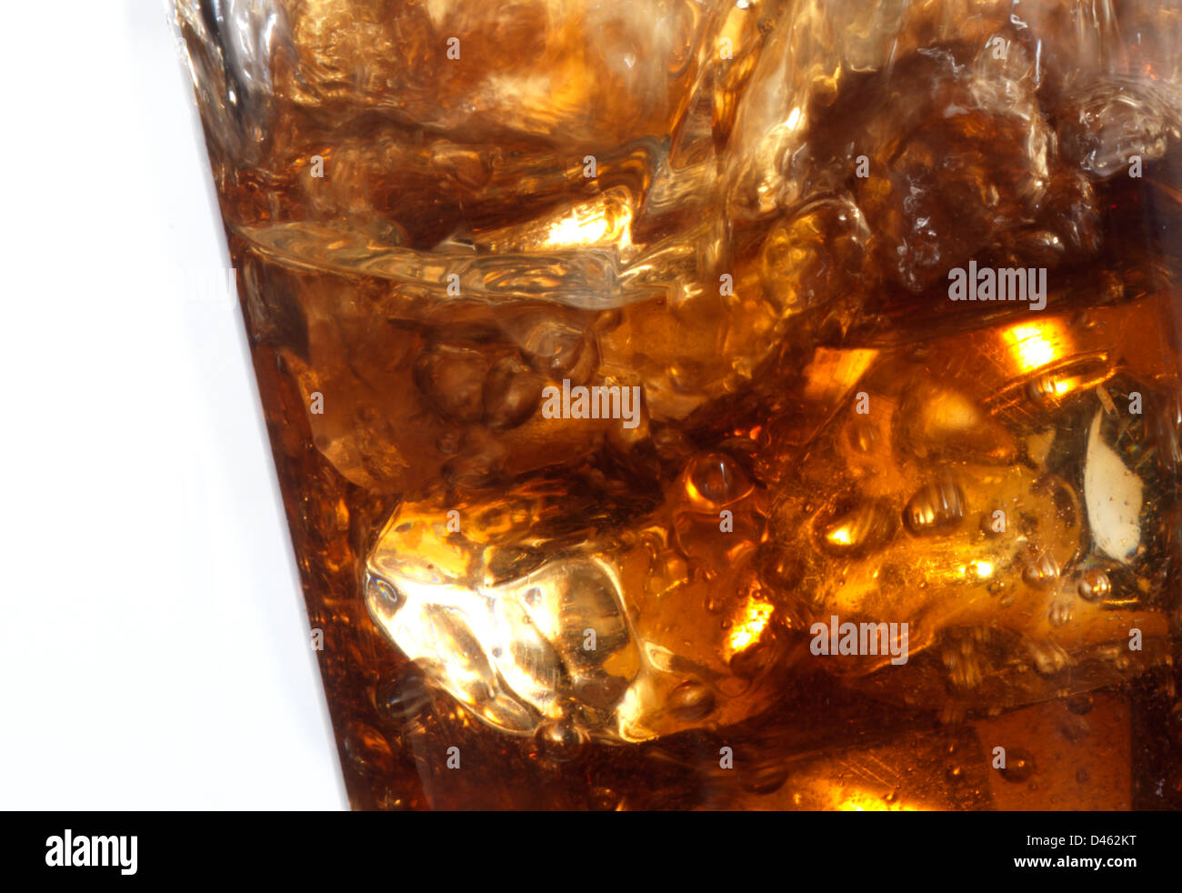 Bläschen, Cola, Limonade und Eis Stockfoto