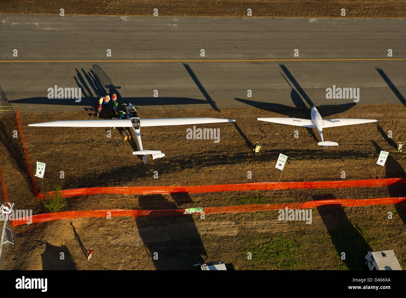 Die Green Flight Challenge, die am Charles M. Schulz Sonoma County Airport in Kalifornien stattfindet, fördert umweltfreundliche Luftfahrt, indem Teams zur Entwicklung energieeffizienter Flugzeuge herausgefordert werden. Stockfoto