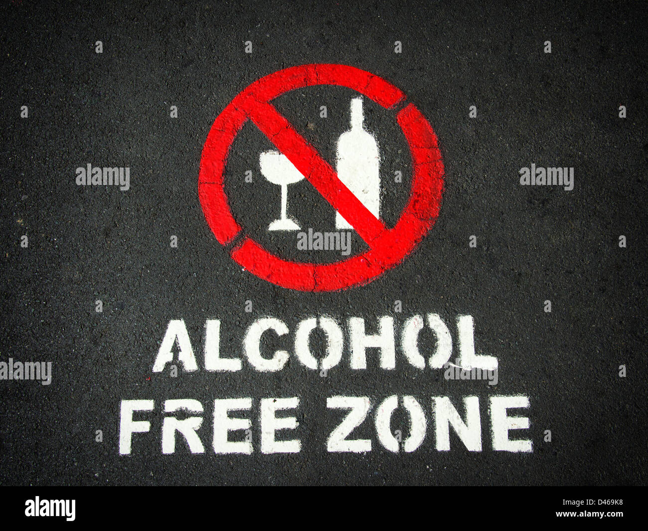 Alkohol freie Zone Zeichen auf Pfad-Neuseeland Stockfoto