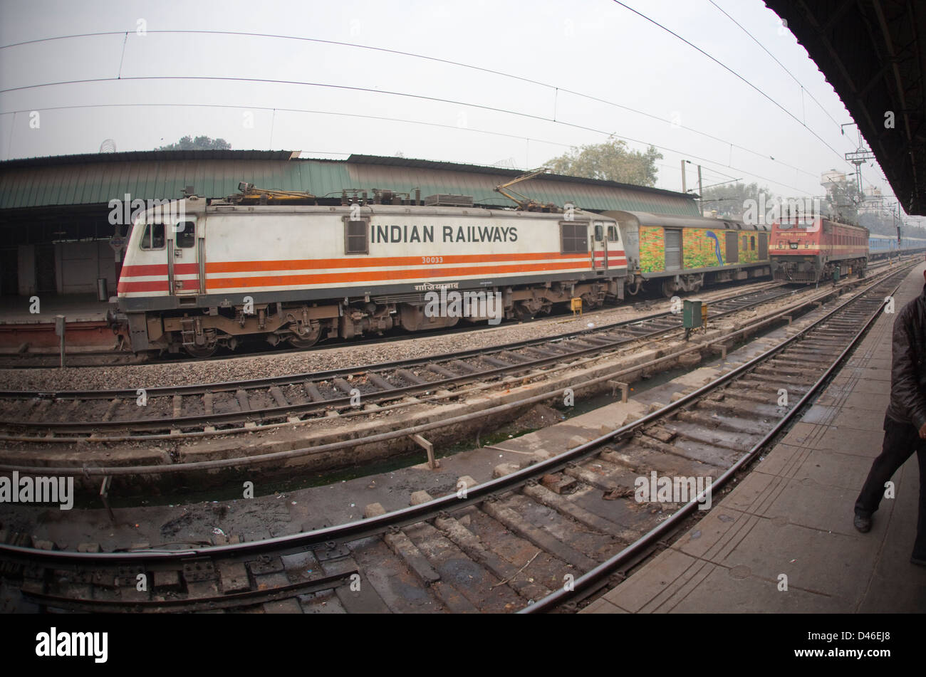 Indische Eisenbahn Bahnhof New Delhi Stockfoto