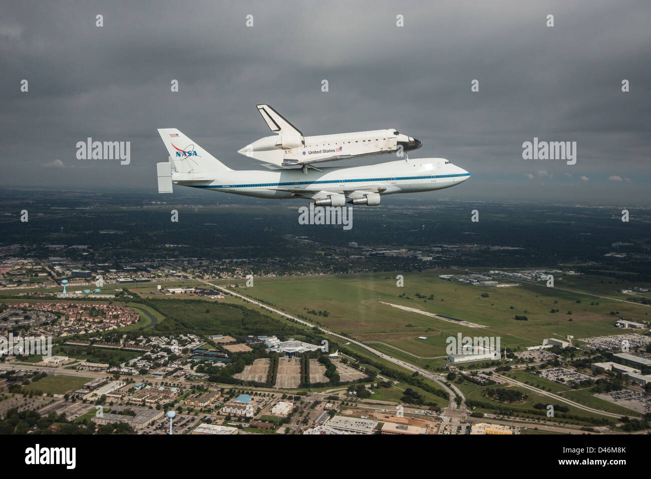 Endeavour Fly-over Houston, TX (jsc2012e6101) Stockfoto