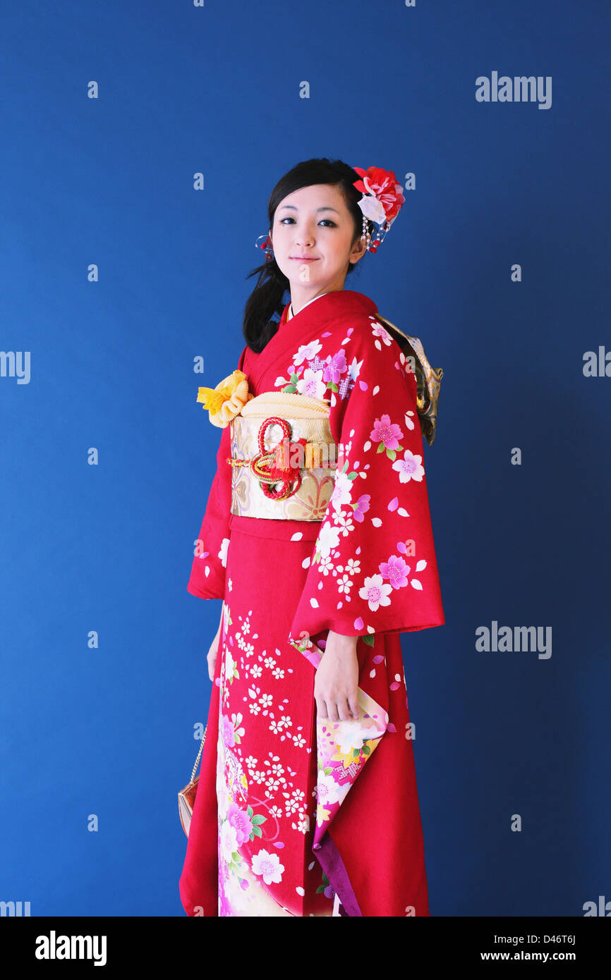 Mädchen tragen Kimono Stockfoto